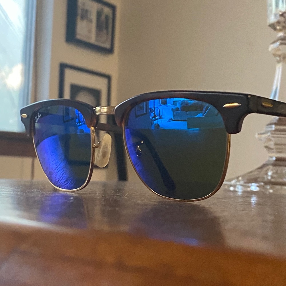 Sunglasses - image 1